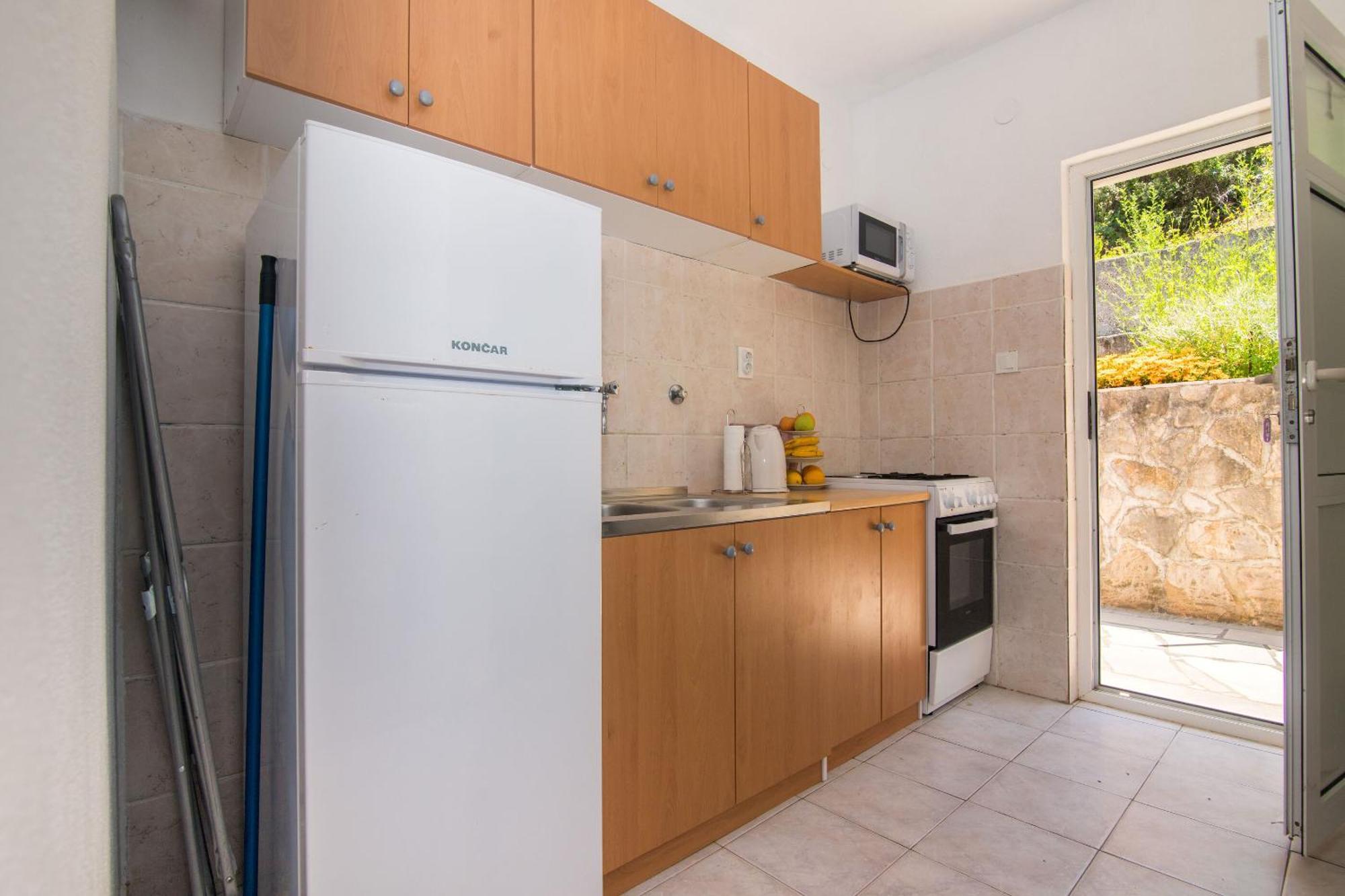 Apartments Jelena Bogomolje Экстерьер фото